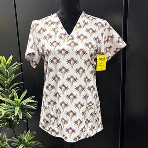 Revel Scrub Bobby Cattle,V-neck,premium stretch,front patch pockets,side slits